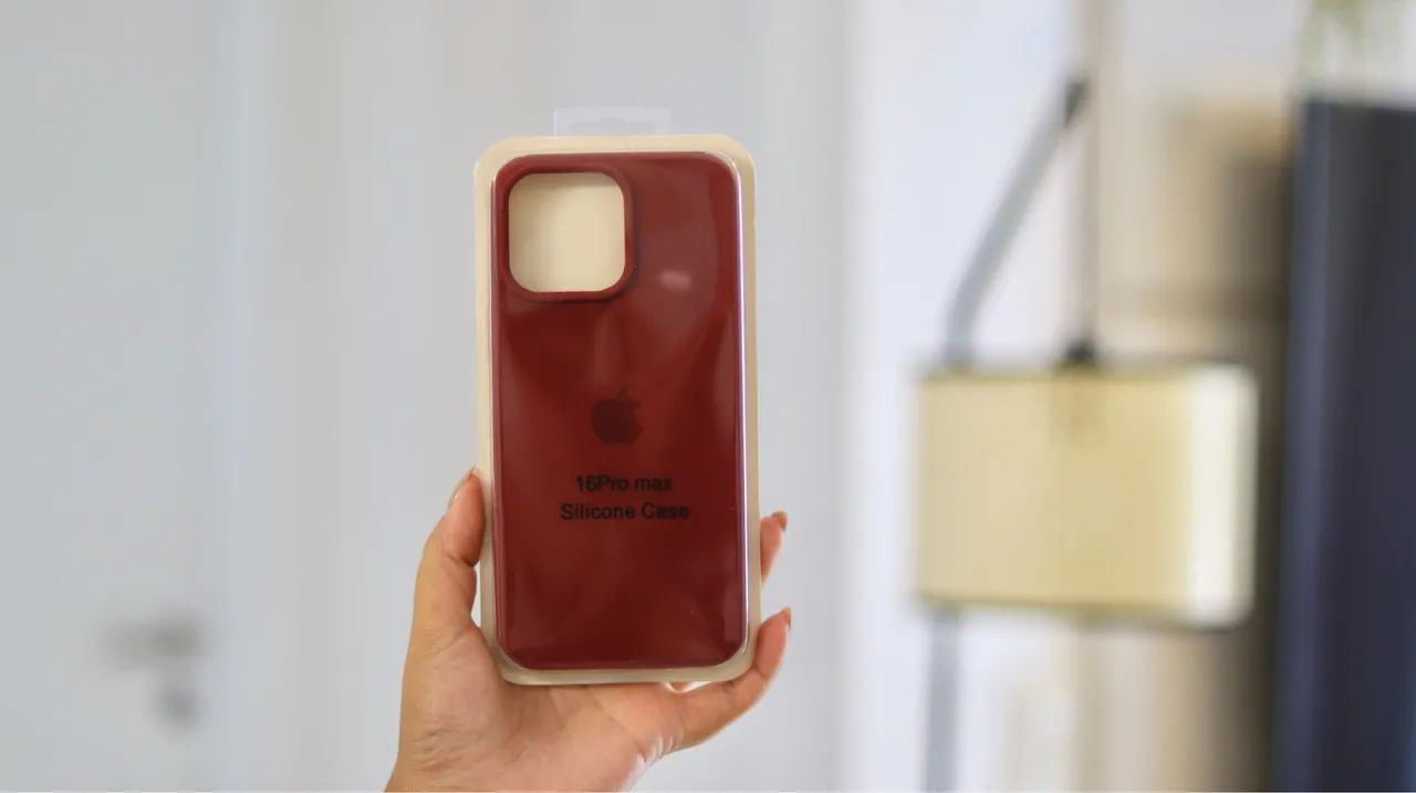 Capinha de Silicone para iPhone 16 Pro Max - Bordô - Foto 2