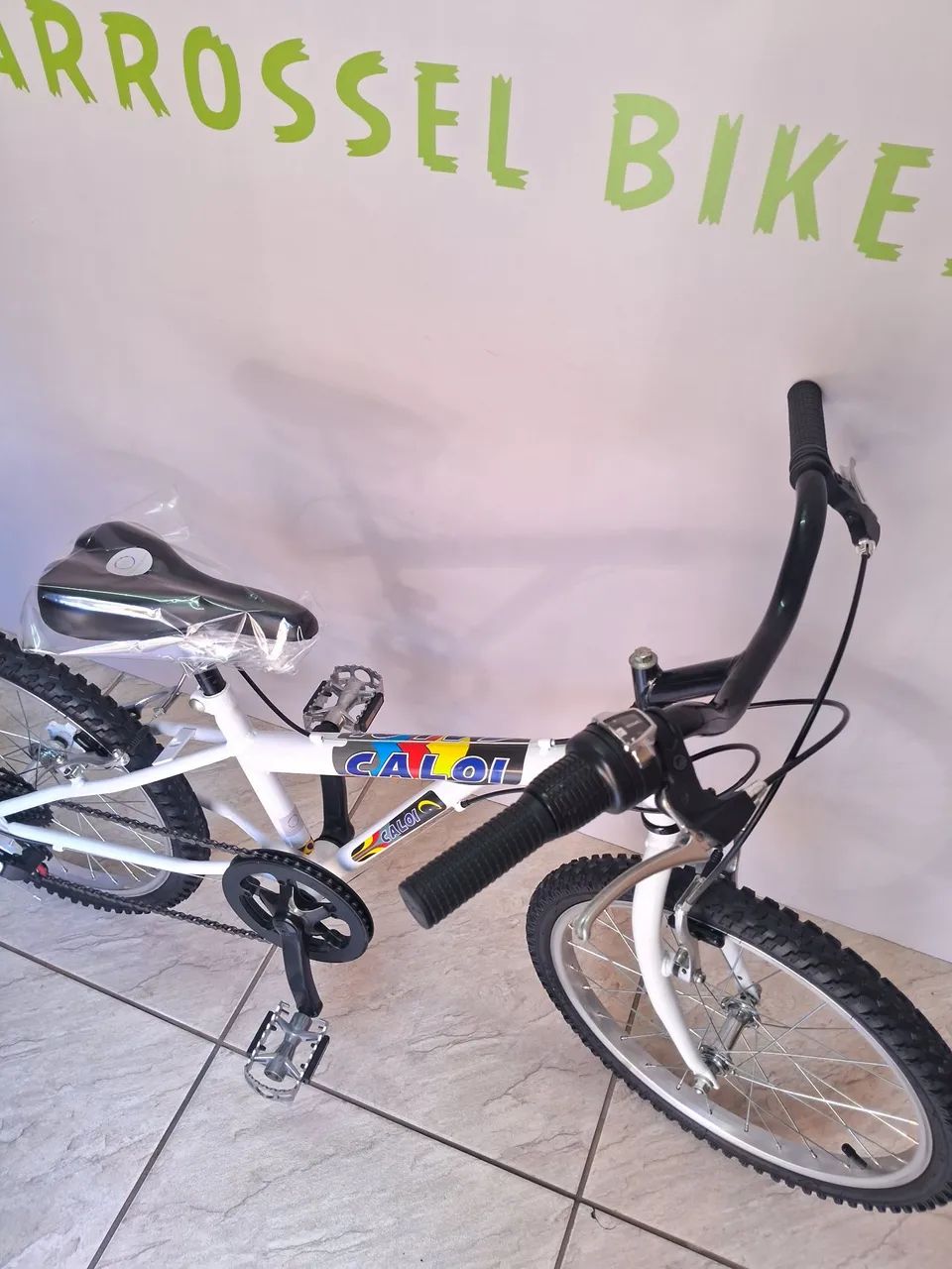 Bicicleta Infantil Aro 20 Caloi **SUPER NOVA! - Foto 2