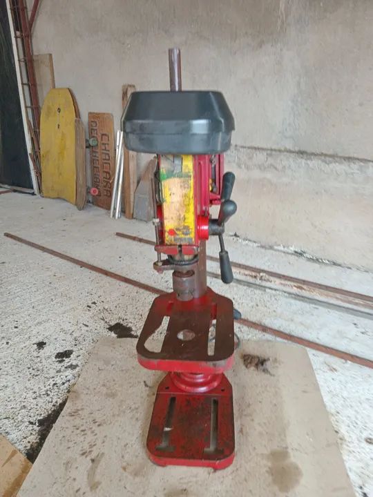 Furadeira de Bancada 