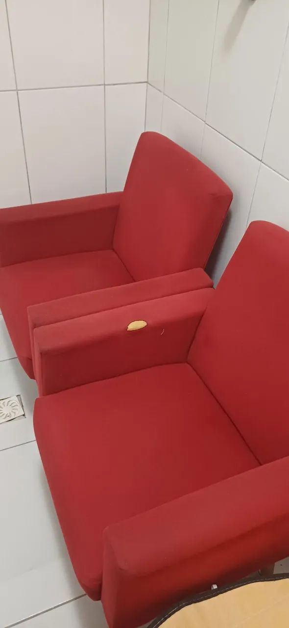 2 Poltronas vermelhas em ótimo estado - Foto 2