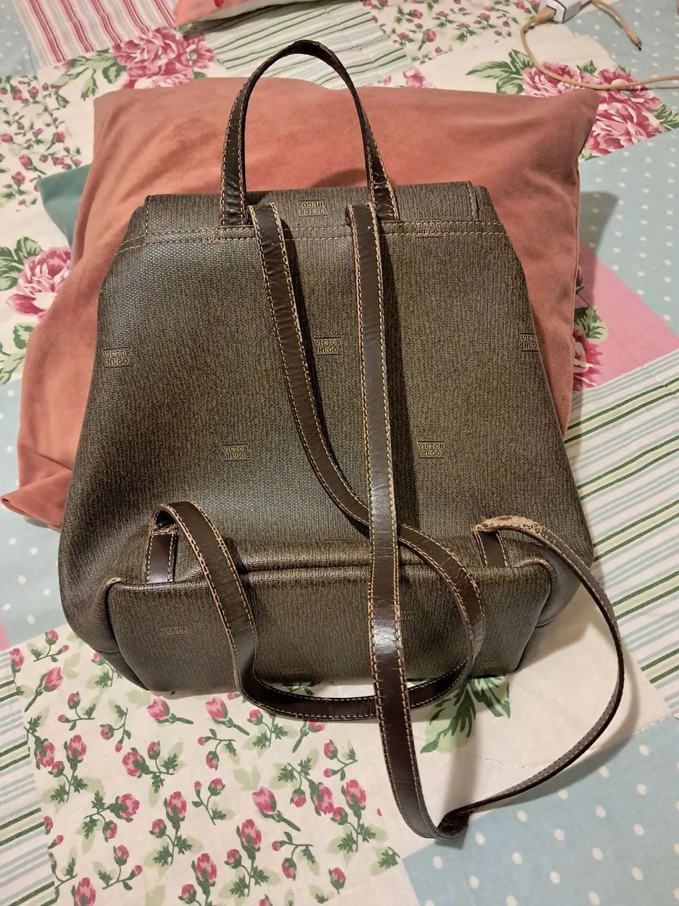 Mochila/Bolsa  Victor Hugo Marrom - Foto 2