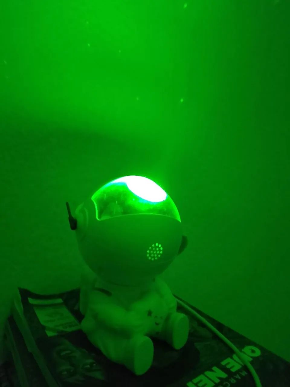 PROJETOR ASTRONAUTA  - Foto 2