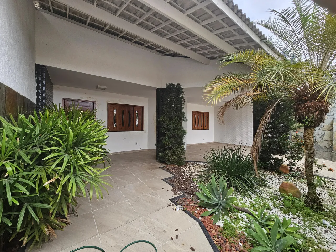 Alugo casa na Santa Monica para comércio