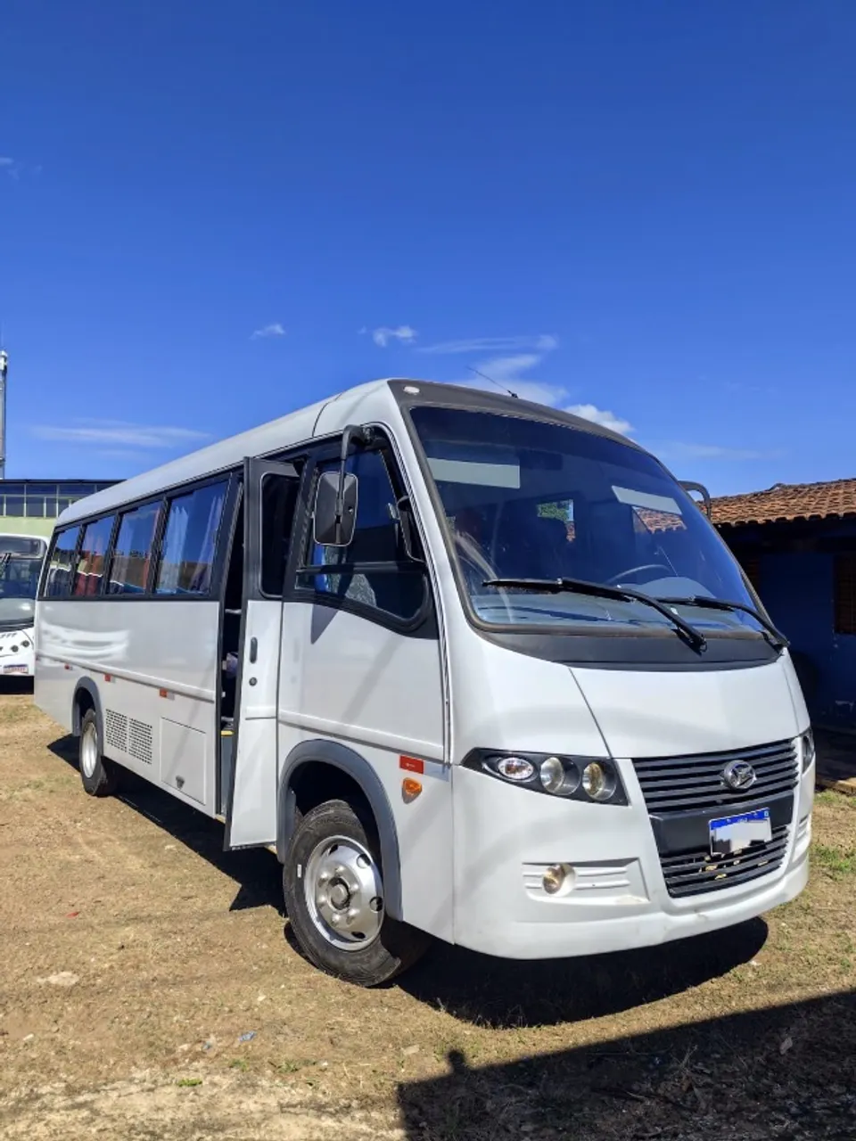 A Bilu Ônibus apresenta para venda: Marcopolo/Volare W8; Ano 2007/2007; 32 lug; Revisado
