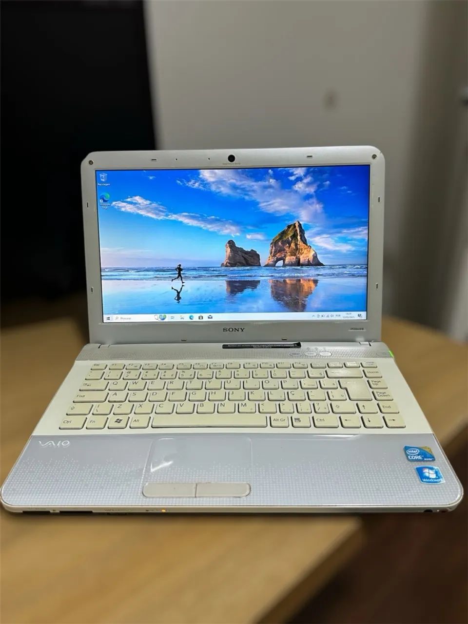 Notebook Sony Vaio VPCE43FB - Intel Core i5 / 4GB RAM / HD 1TB 