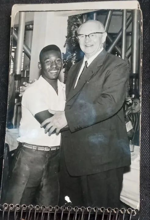 ÁLBUM COM FOTOS DO PELÉ