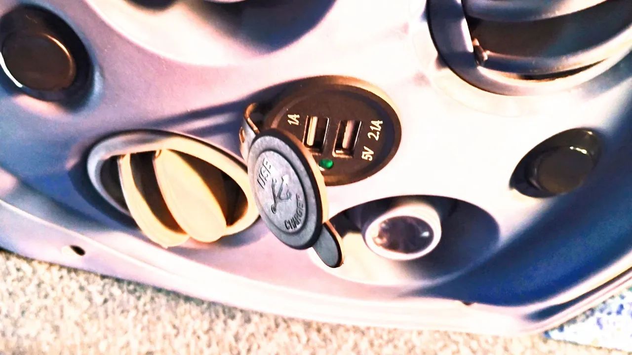 Vendo micro ônibus cums impecável  - Foto 15