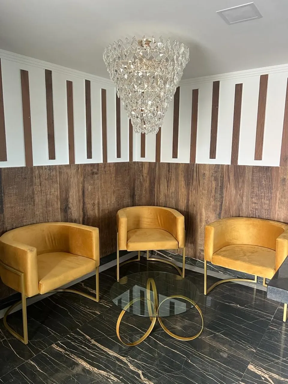 Luxuosos e novos apts MOBILIADOS para aluguel c/ 40 m² com 1 quartos em Catolé - Campina G