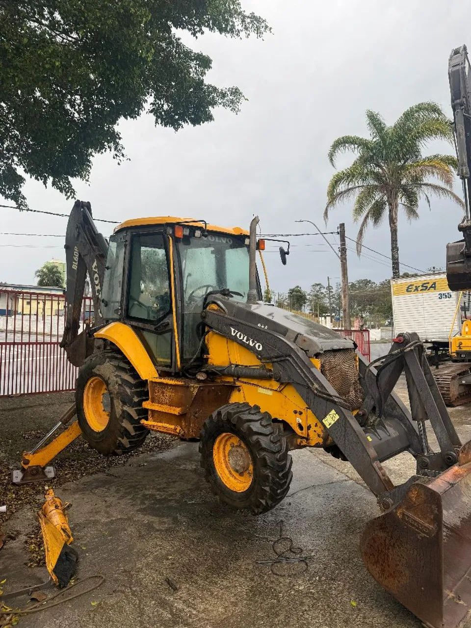 Retroescavadeira volvo BL 60 b