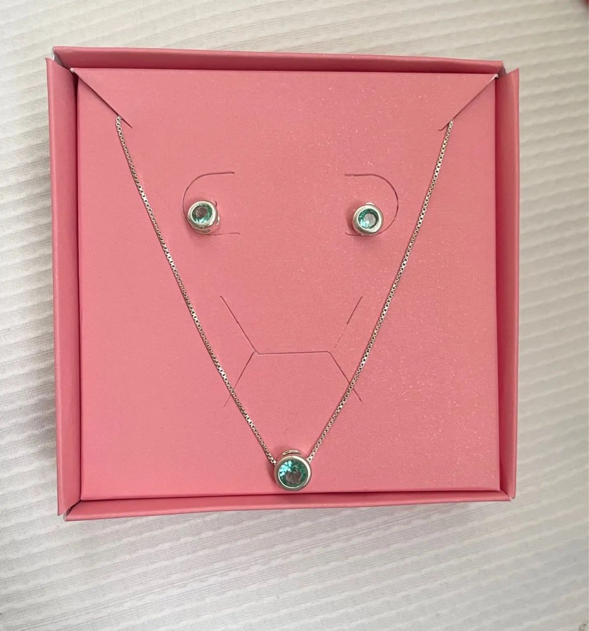 Conjunto Colar e Brincos Prata 925 com zircônia verde claro 