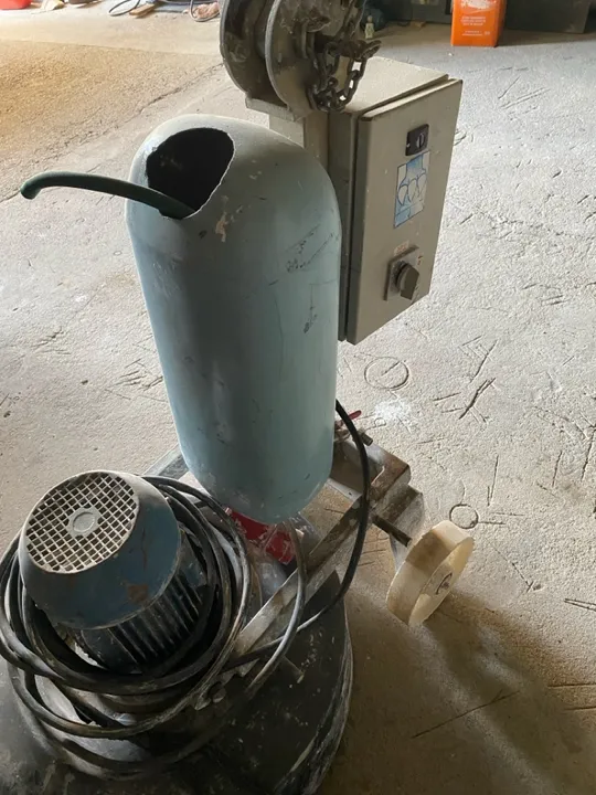 Máquina de Polir Concreto Usada