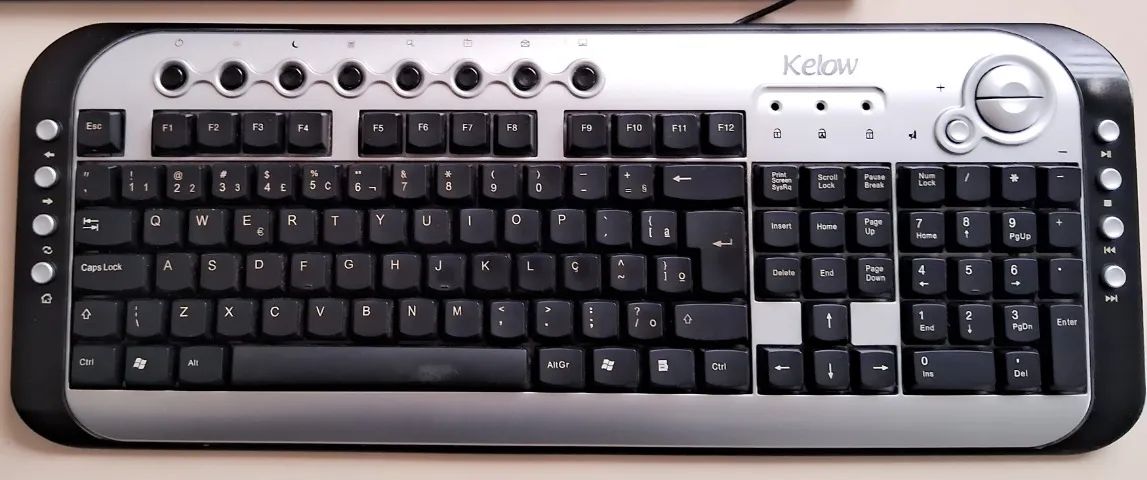 Teclado Multimídia Kelow (Entrada antiga P2)  - Foto 3