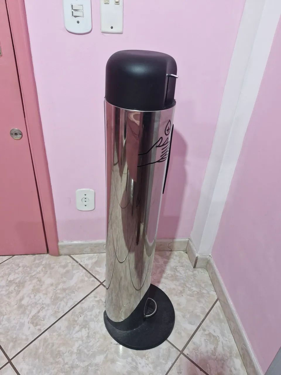 Totem Dispenser para álcool gel com pedal - Foto 6