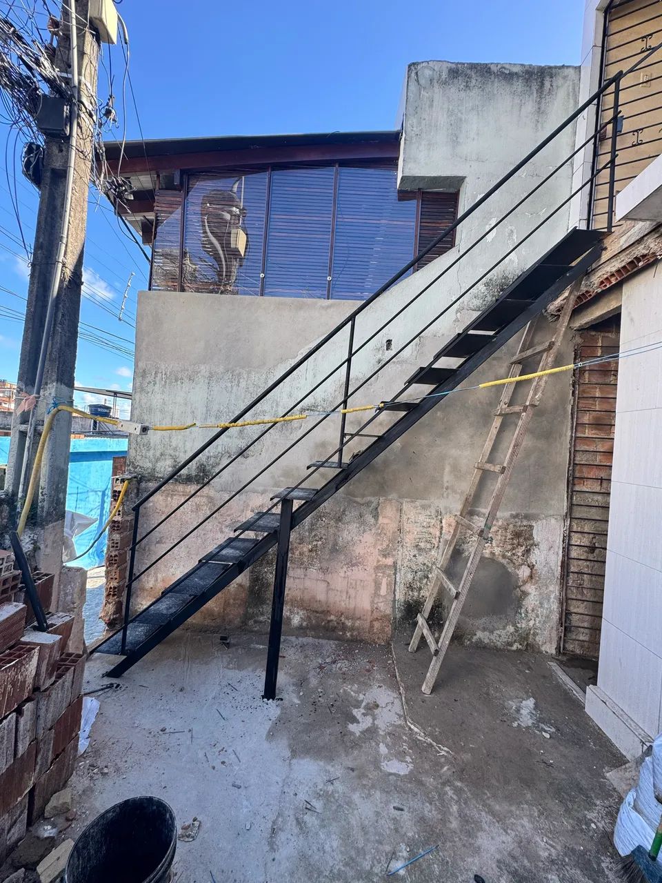 Escadas reta para área externa e interna - Foto 2