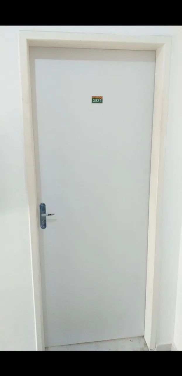 Carpinteiro instalação, acentamento de portas e janelas  - Foto 4
