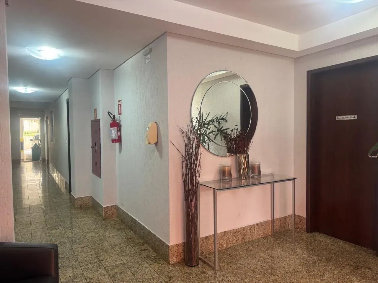 LOFT MODERNO E OBJETIVO COM  SACADA, GARAGEM E ELEVADOR. - Foto 5