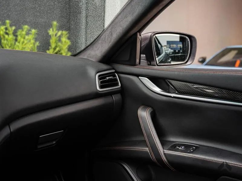 Maserati Ghibli 3.0 V6 330cv Aut., foto 11 de 18