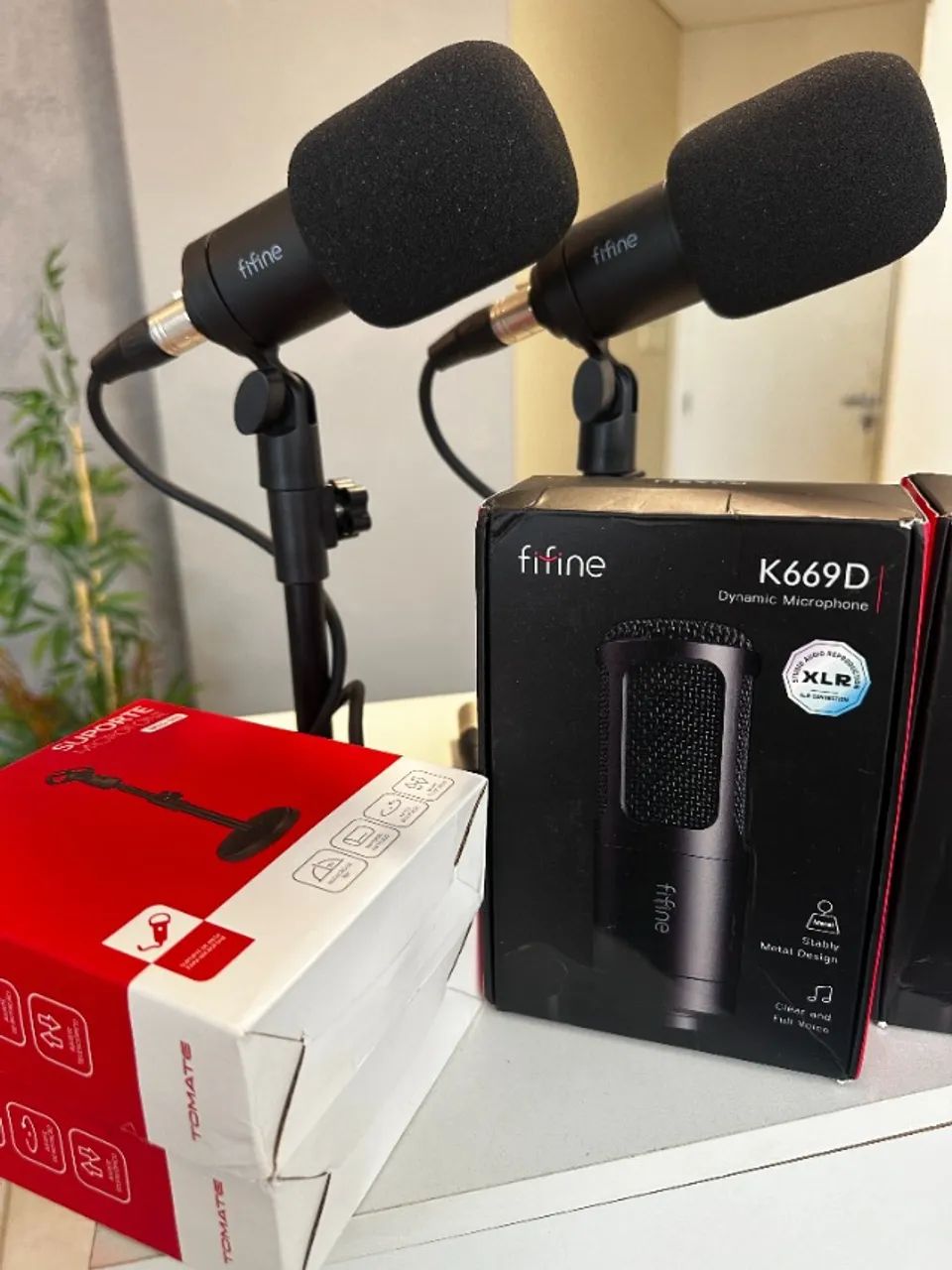 2 kit microfone FIFINE XLR Dynamic K669d Podcast Preto + pedestal Tomate + puf - Foto 4