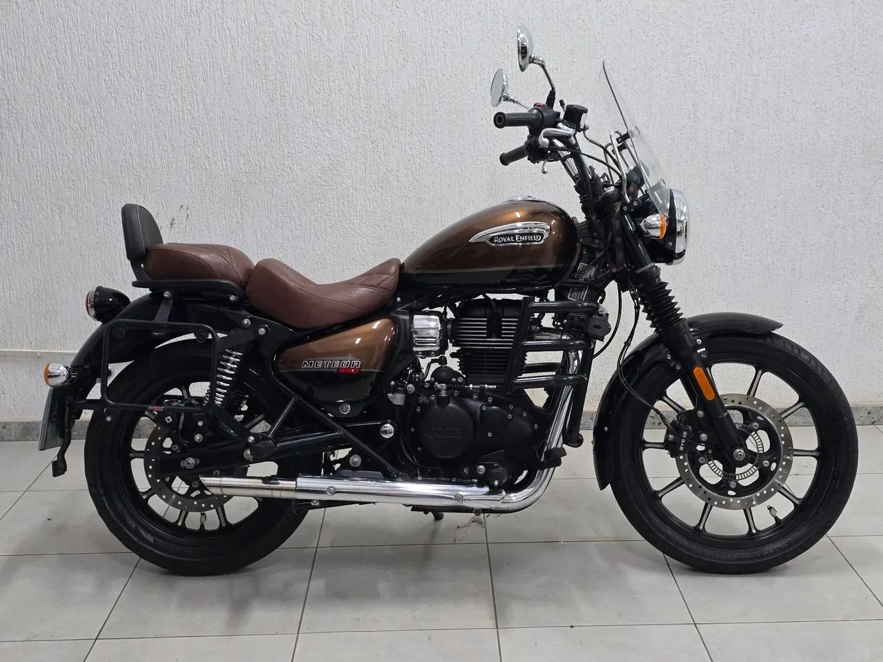 Meteor 350 Super Nova