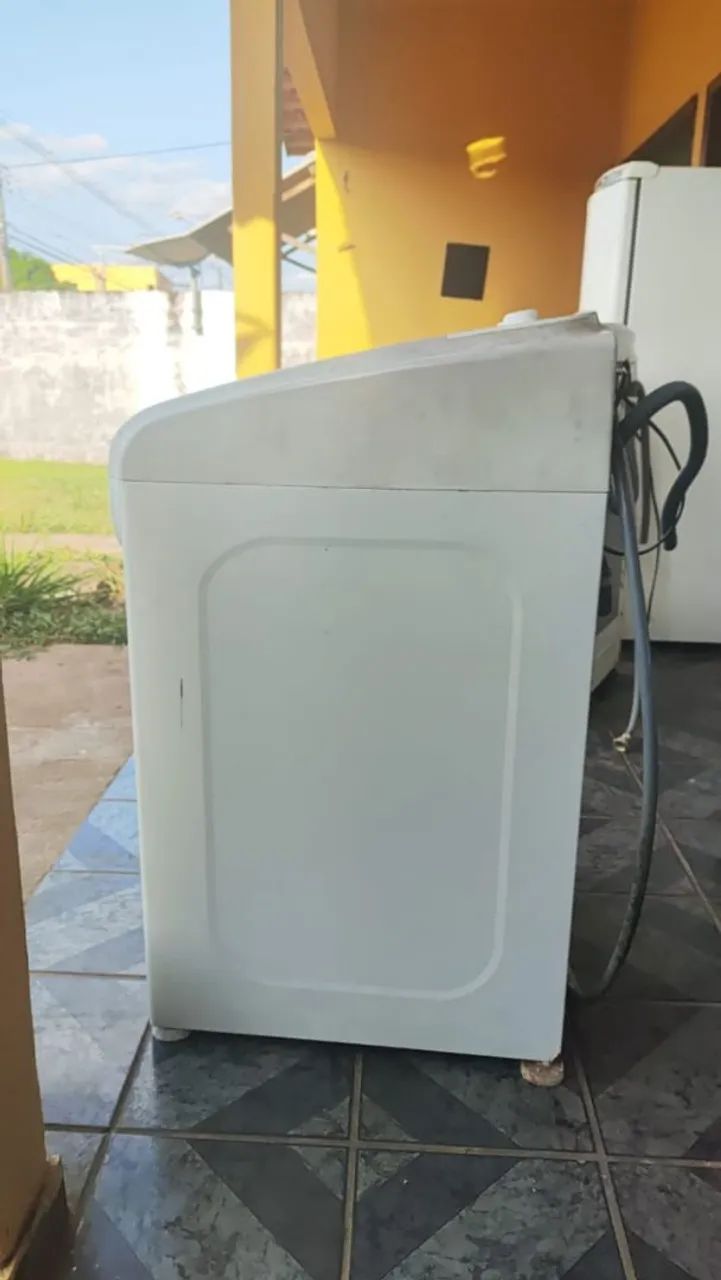 Máquina de Lavar Roupas Eletrolux 10 kg  - Foto 2