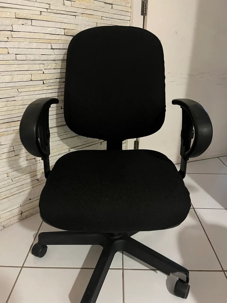 Cadeira de Escritório Confortável à Venda - Foto 3