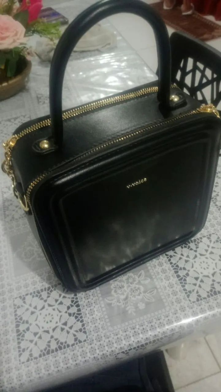 Vendo bolsa nova de mão  nunca usada  - Foto 3