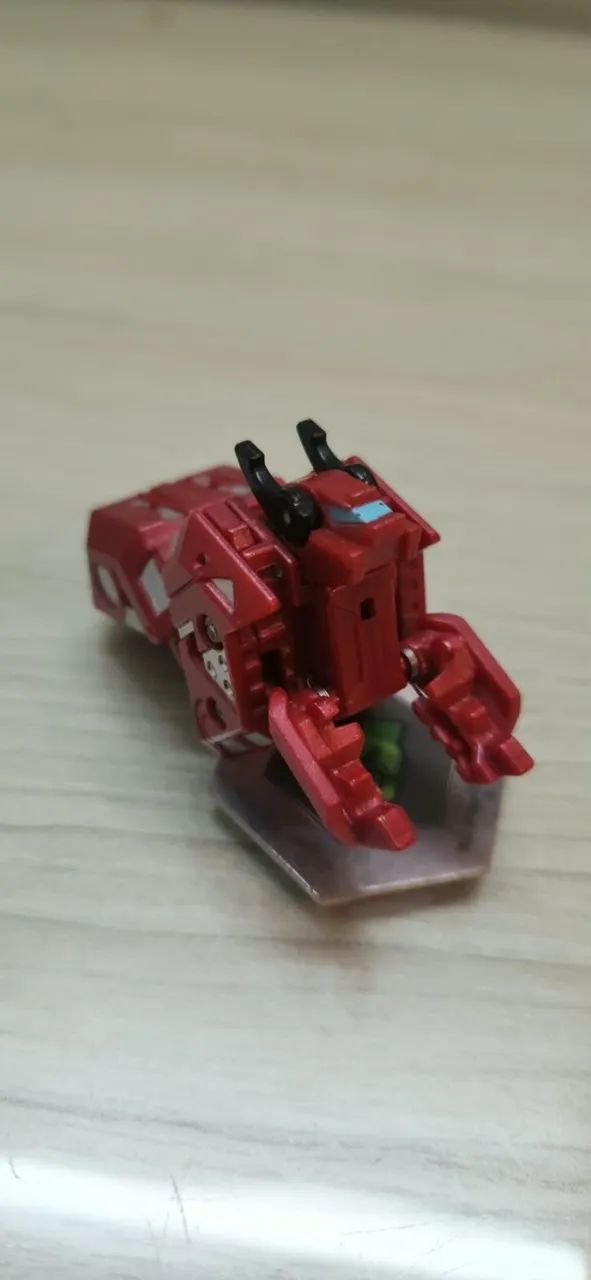 Bakugan Darkus Dark Hound - Foto 2