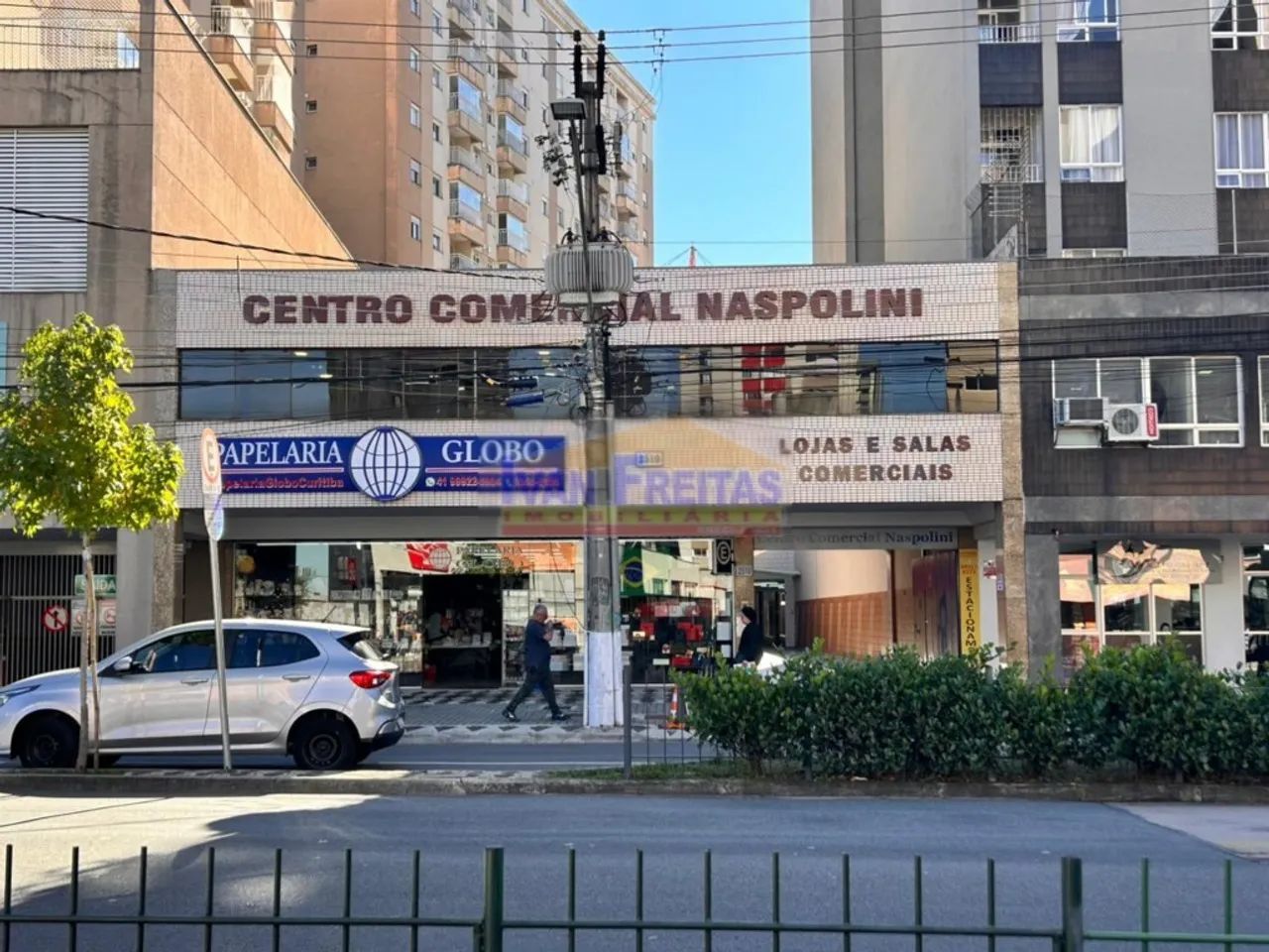 EXCELENTE CONJUNTO COMERCIAL NO PORTÃO