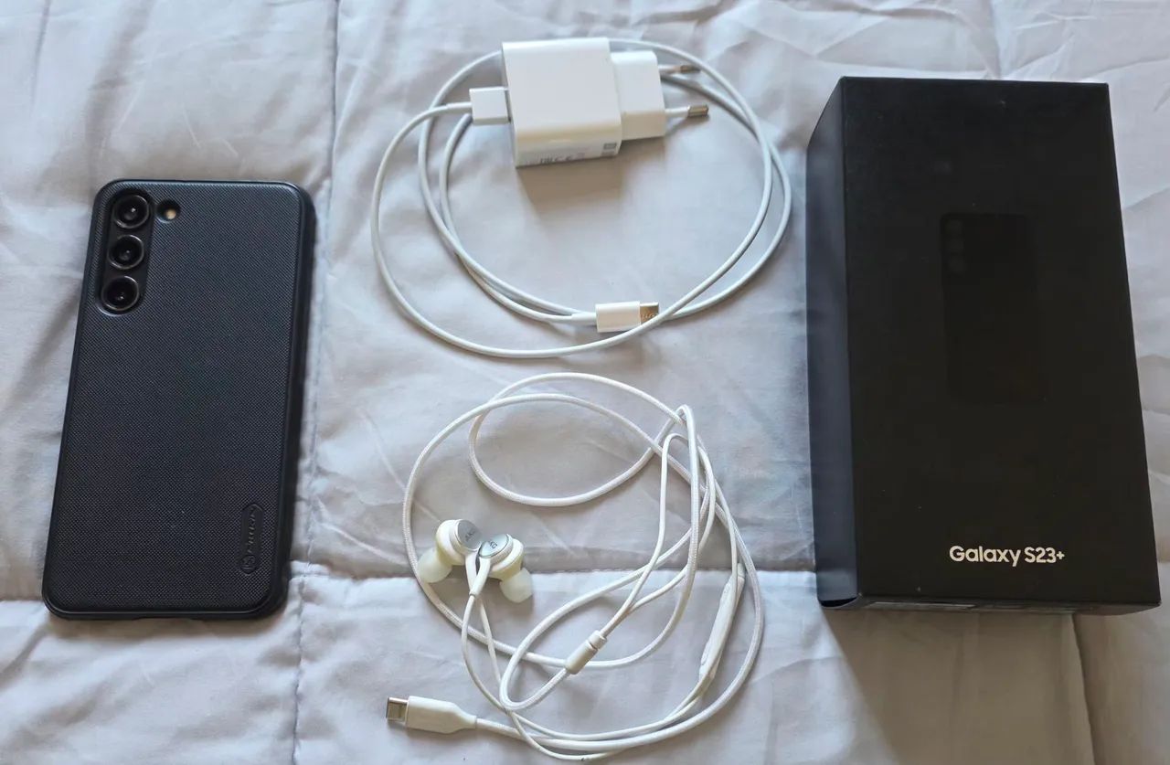 S23 plus 256 GB usado