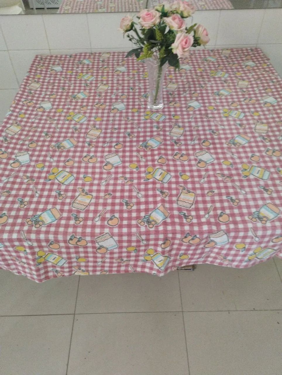 Doação de mesa 4 lugares