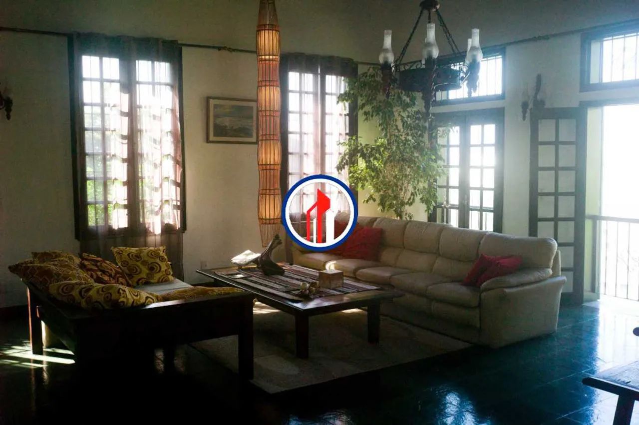 Casa de rua : / Residencial / Catete