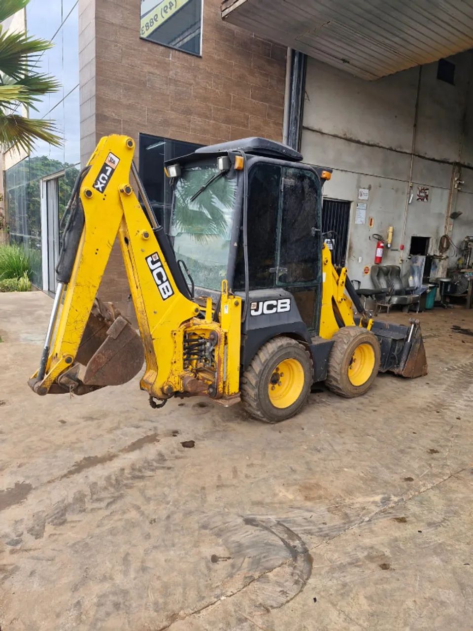Mini Retroescavadeira JCB 1CX ano 2008 cabinada - Foto 3