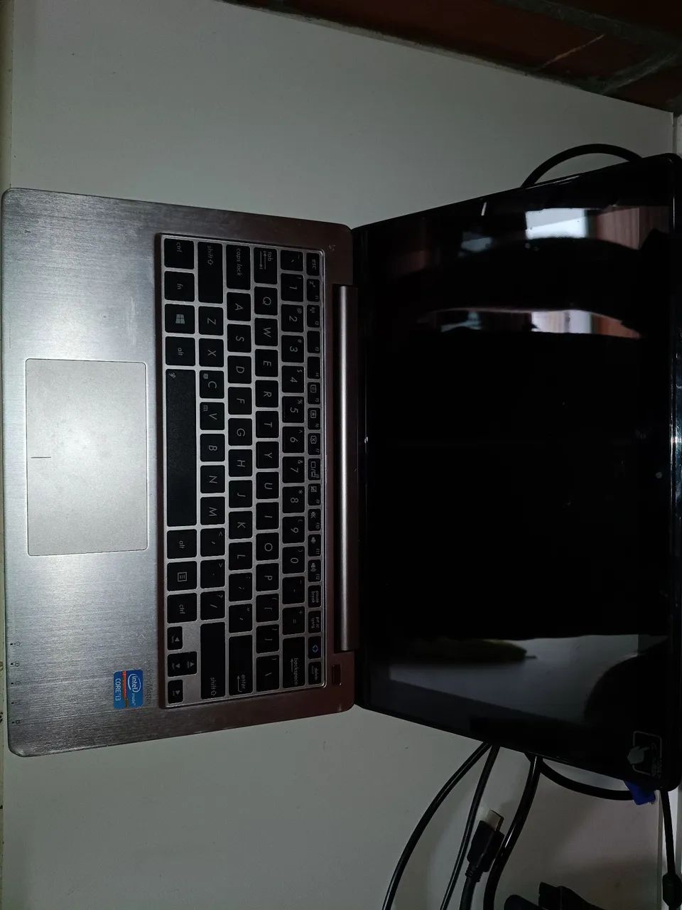 NOTEBOOK ASUS I3 VIVOBOOK COM DEFEITO - NÃO FUNCIONA - Foto 2