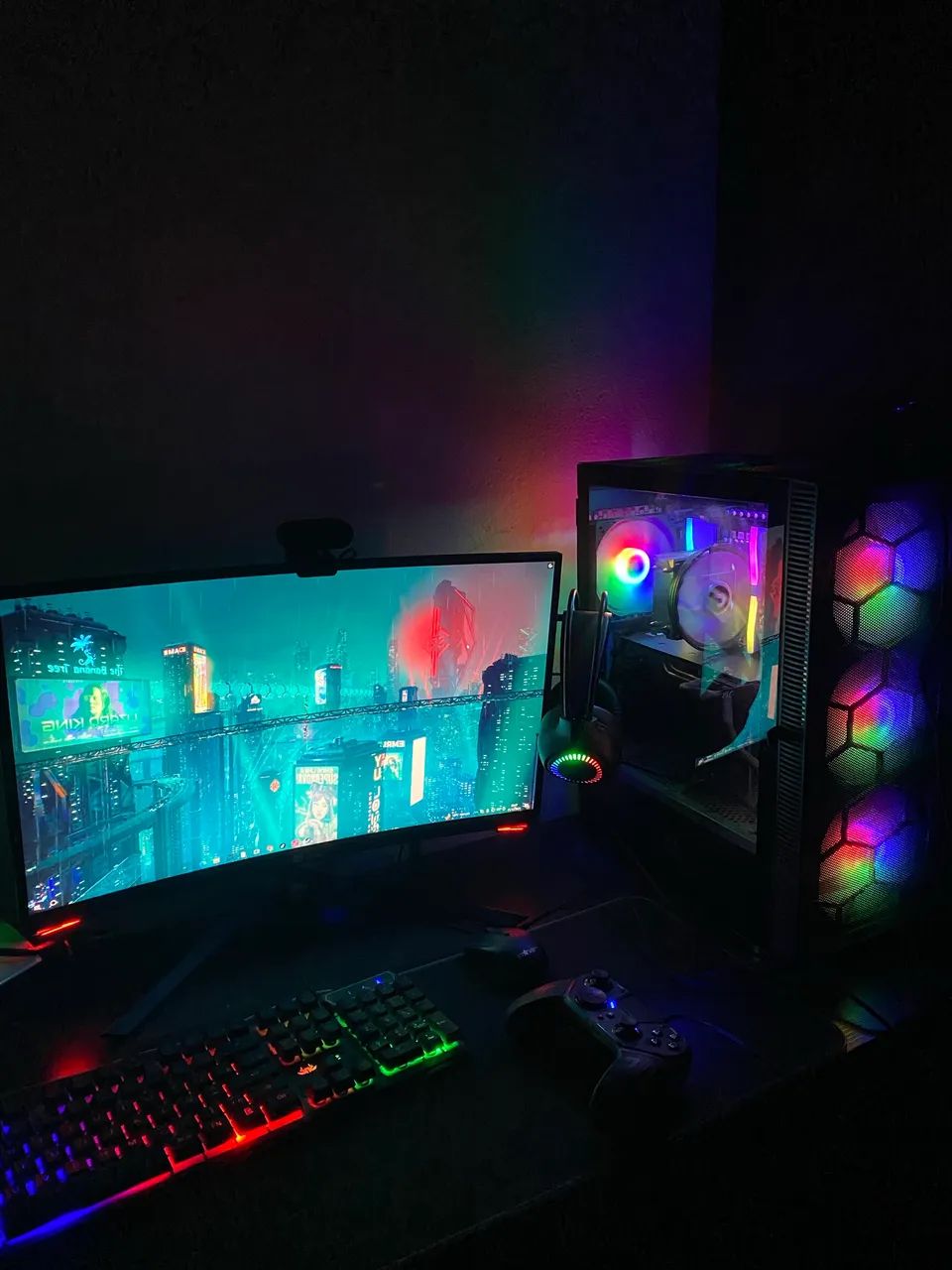 Pc gamer + monitor roda TUDO 