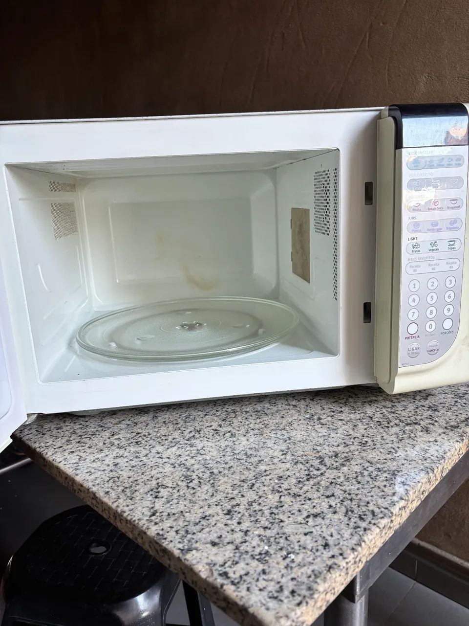 Microondas 220V Eletrolux  - Foto 3