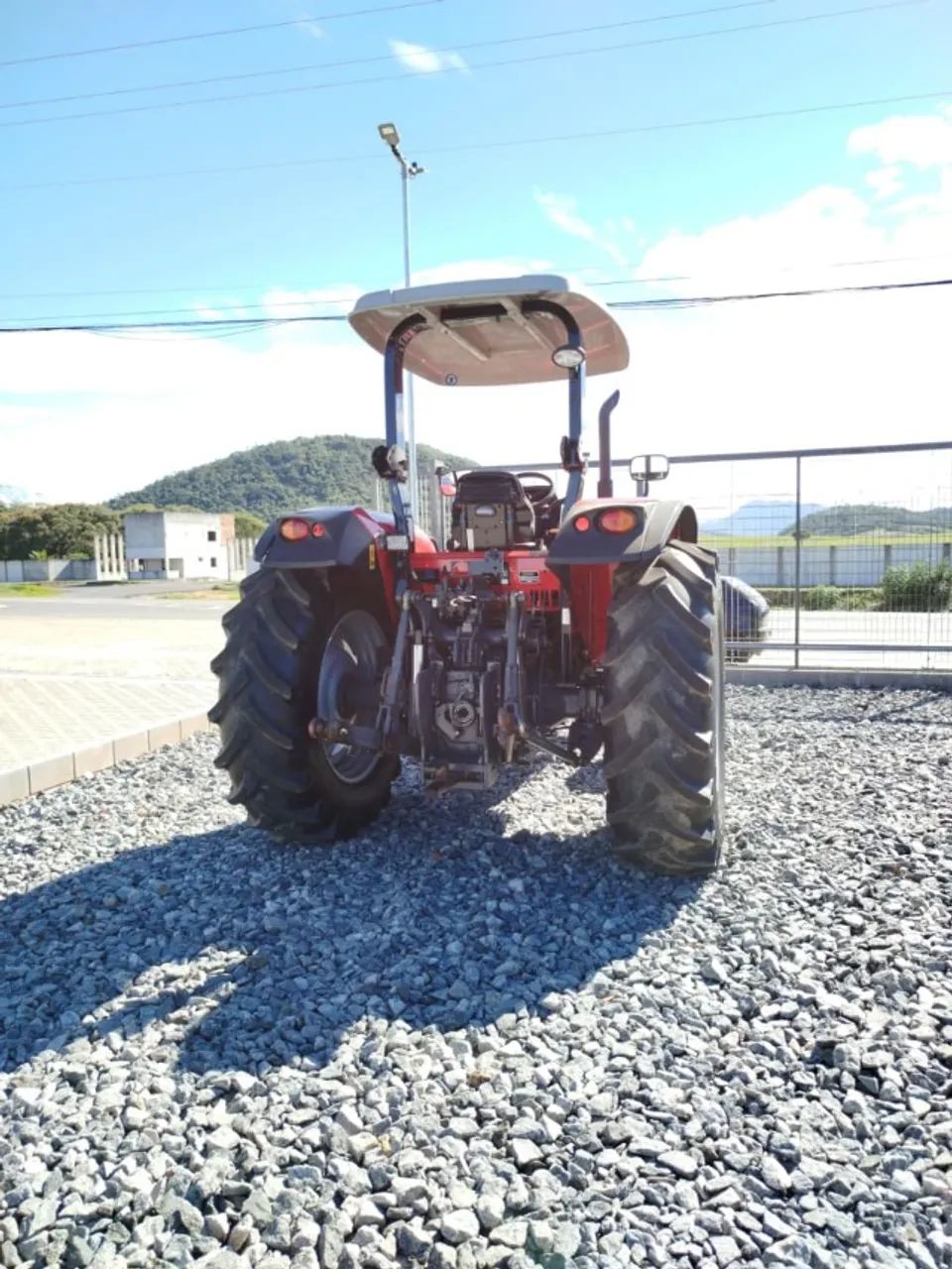 TRATOR AGRÍCOLA 4X4 - Foto 2
