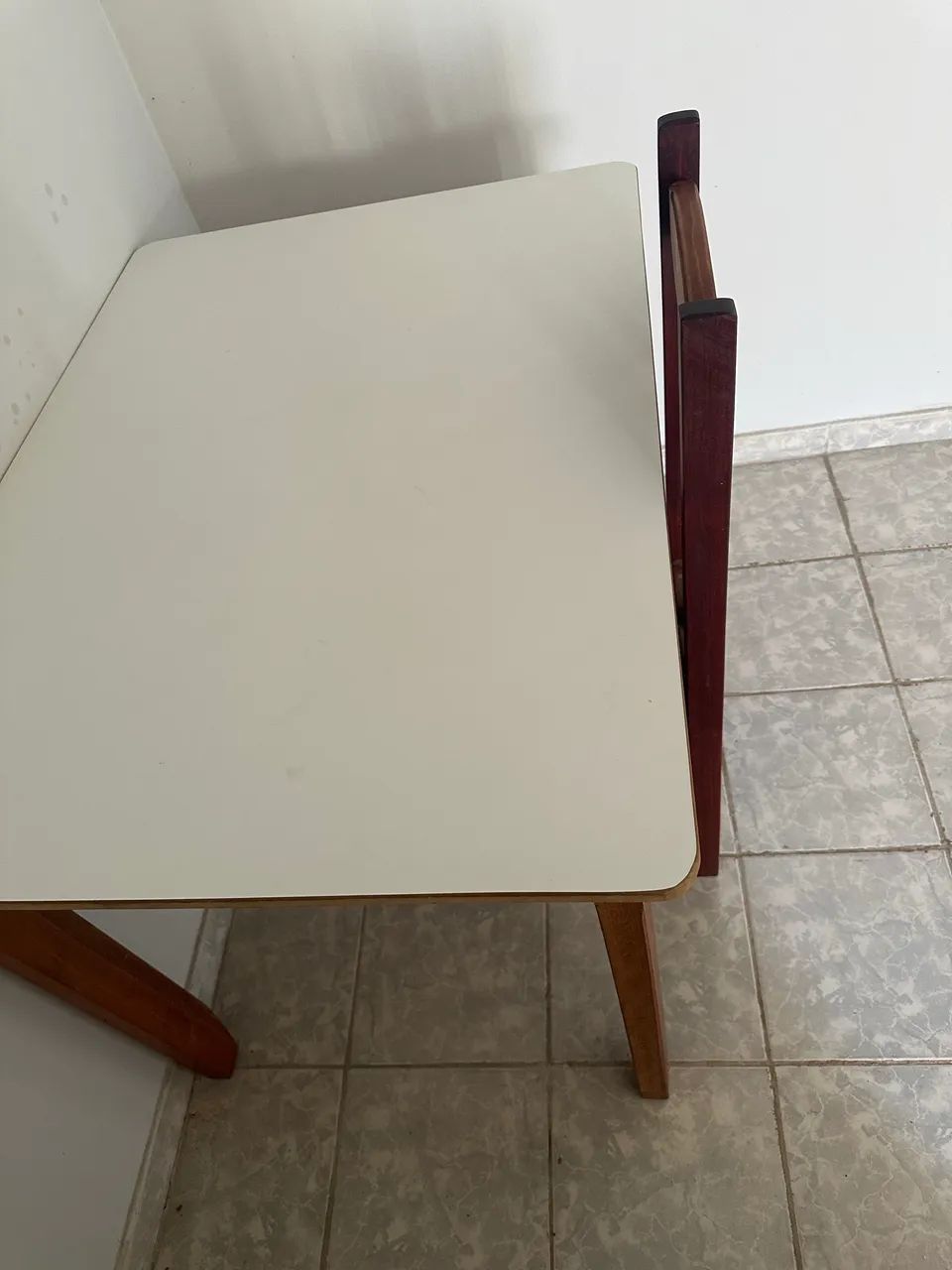 Mesa de madeira à venda - Foto 2