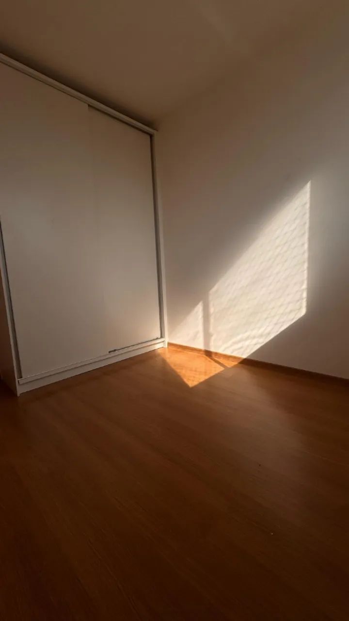APARTAMENTO 2 QUARTOS COM ARMÁRIOS | PISCINA + VAGA COBERTA - Foto 5