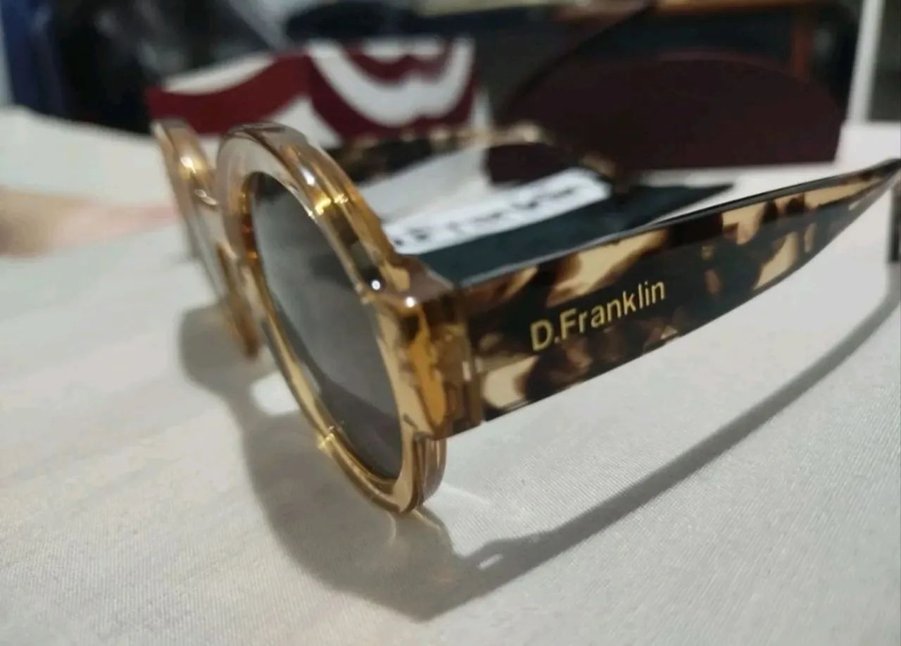 Óculos de Sol Proteção UV Retrô D.Franklin - Foto 2