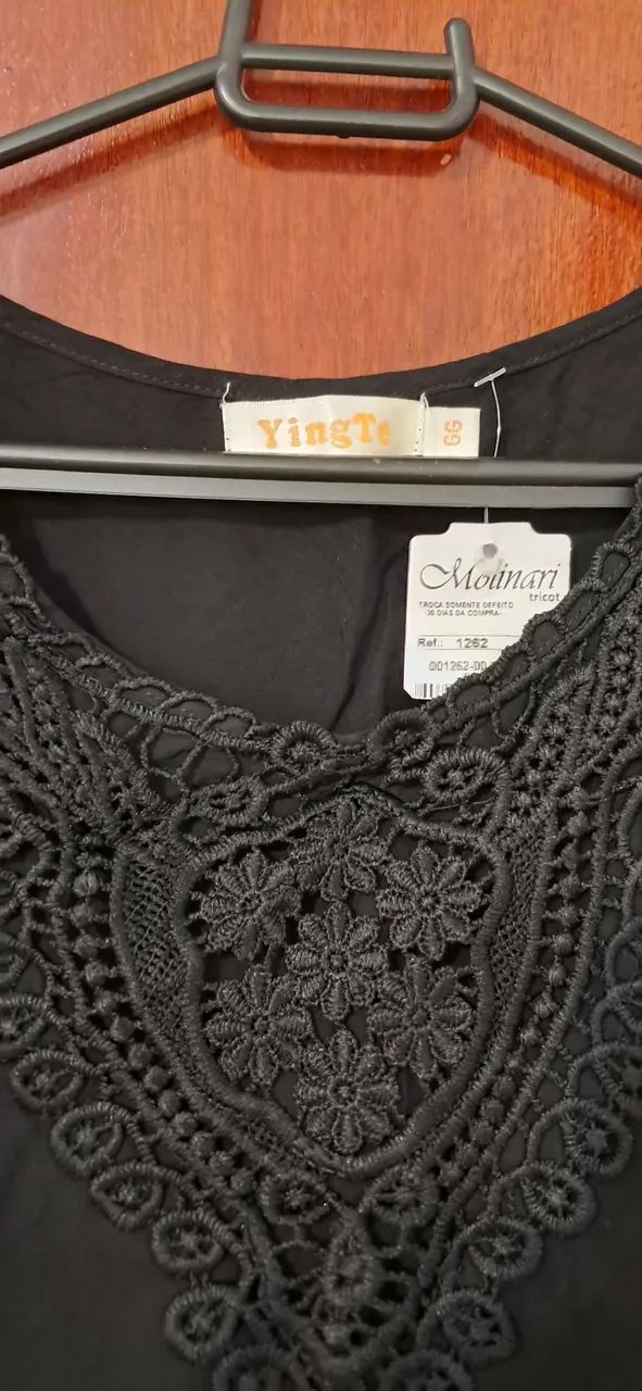 BLUSA PRETA COM TAG - Foto 3