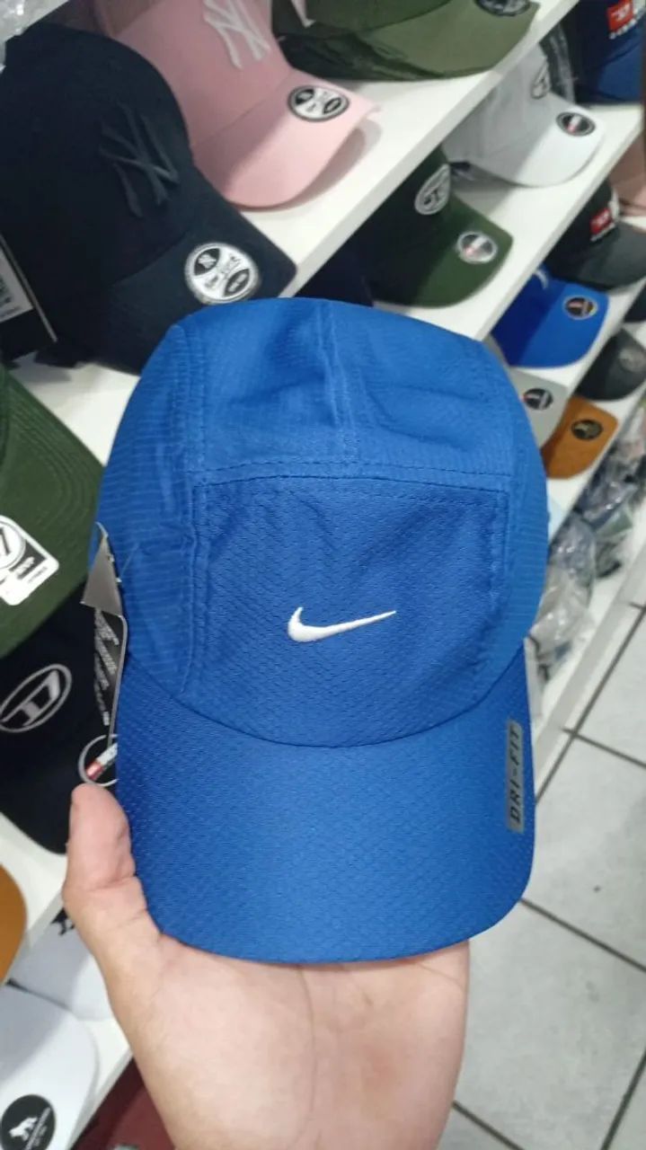 Bonés da Nike material Tactel  - Foto 5