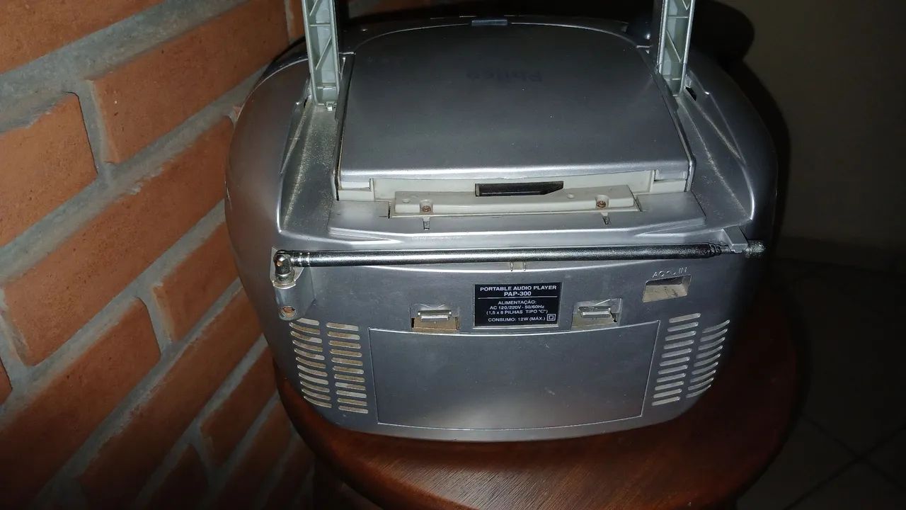 Rádio cd, toca fitas Philco antigo - Foto 2