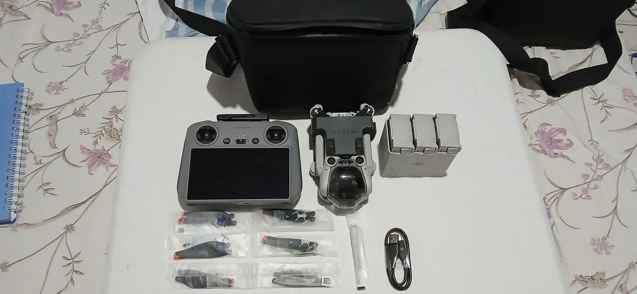 DJI MINI 4 PRO COMBO 