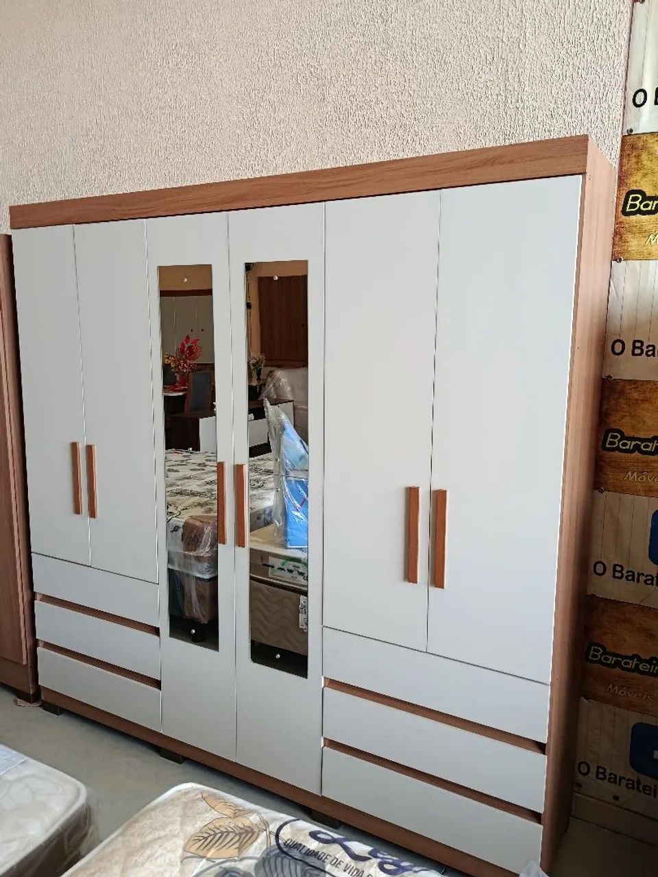 Guarda roupa casal gigante