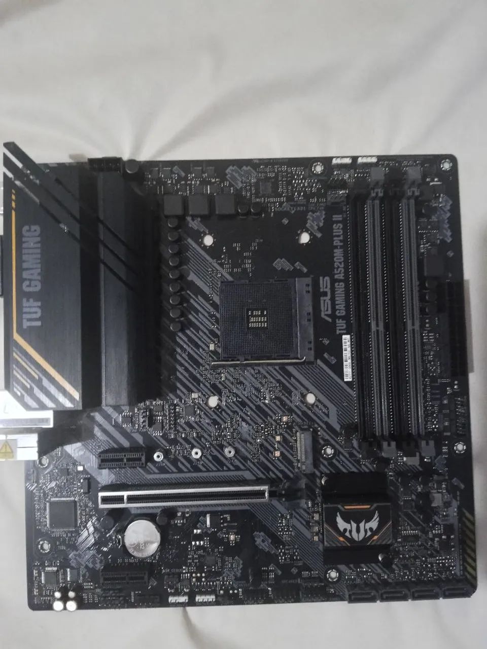 Placa mãe TUF Gaming A520M-Plus 2 - Foto 2