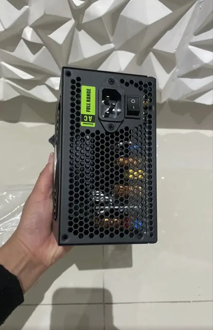 Fonte 750W Gamemax gp750 - Foto 3