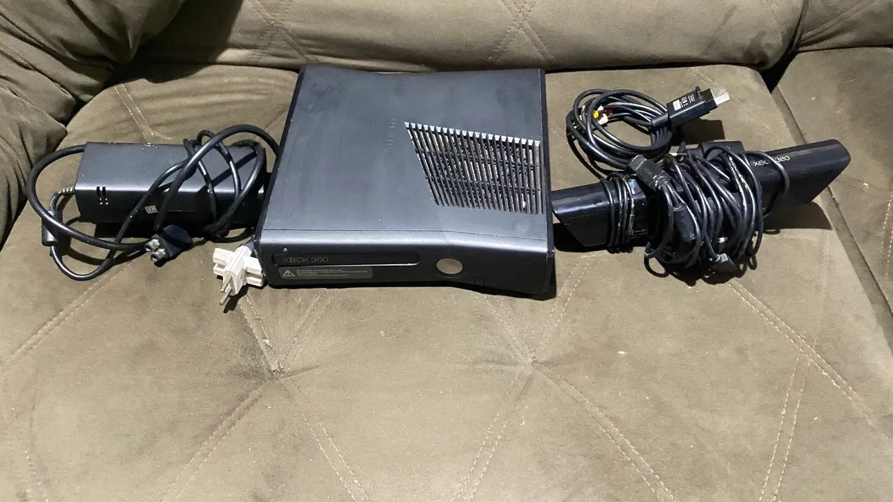 XBox360 com kinect e jogos  - Foto 2