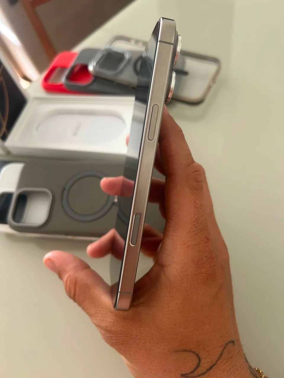 IPhone 16 Pro Max - Foto 5