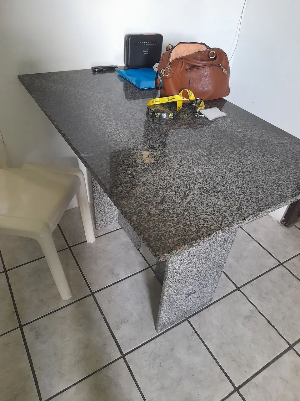 Mesa de marmori