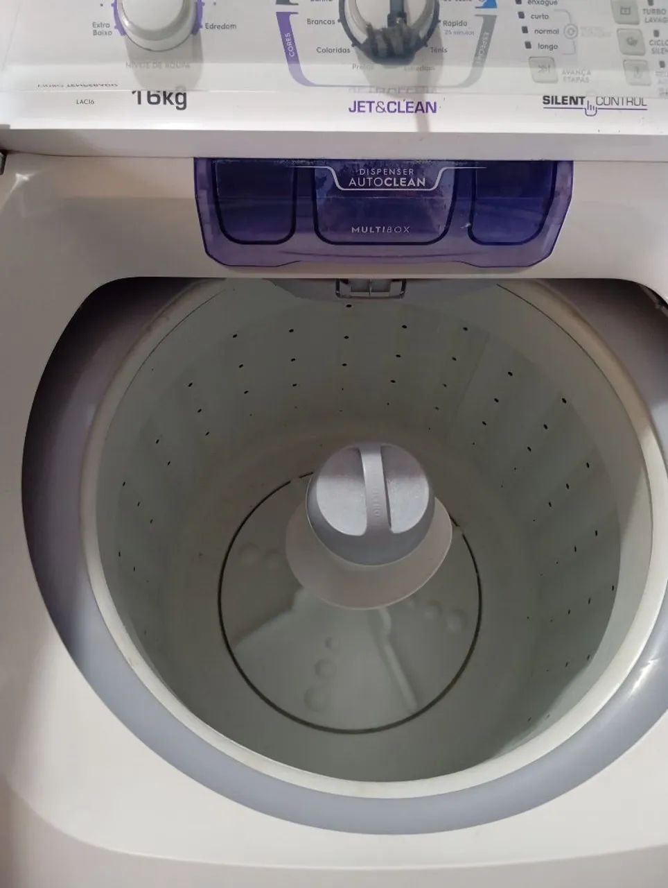 MÁQUINA DE LAVAR ELETROLUX 16KG SEMI NOVA ACEITO CARTÃO DOU GARANTIA FAÇO A ENTREGA  - Foto 2
